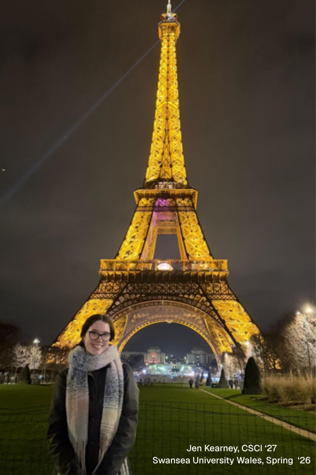 CSCI major Jen Kearney in Paris, France